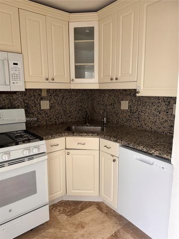 8600 SW 67th Ave 942, Pinecrest, FL 33156