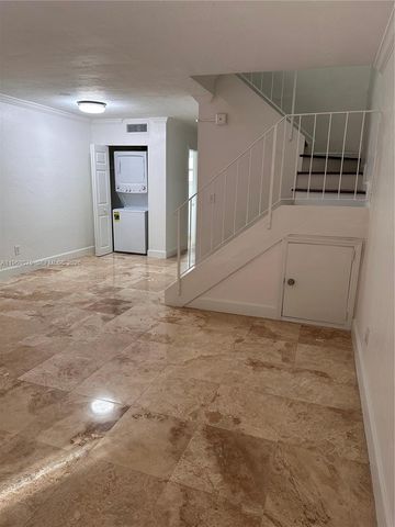 8600 SW 67th Ave 942, Pinecrest, FL 33156