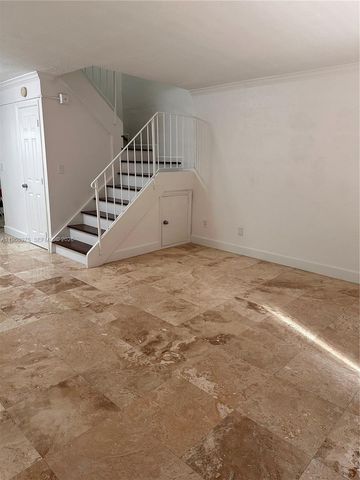 8600 SW 67th Ave 942, Pinecrest, FL 33156