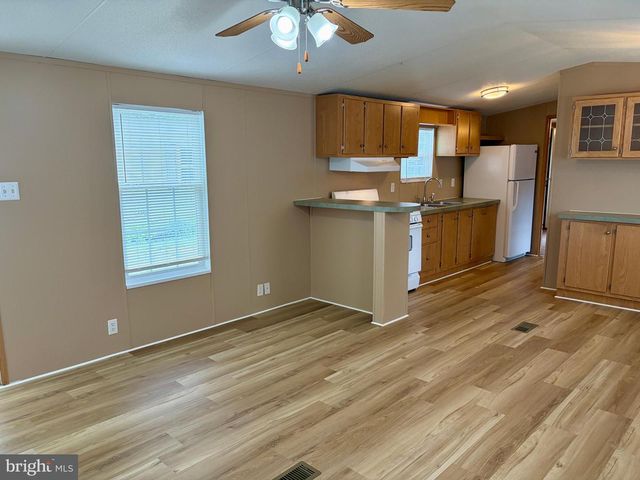 216 SAND CASTLE BLVD, Fruitland, MD 21826