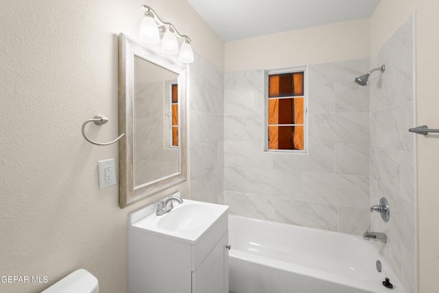 5105 DEBEERS Drive, El Paso, TX 79924