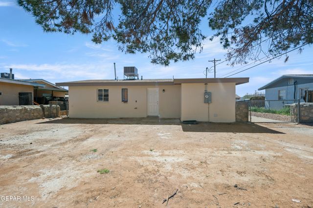 5105 DEBEERS Drive, El Paso, TX 79924