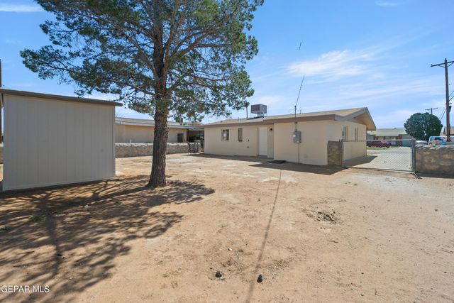 5105 DEBEERS Drive, El Paso, TX 79924