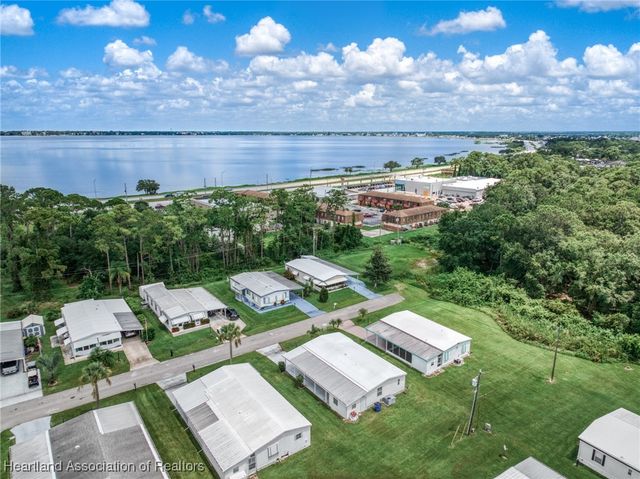 2112 Caribbean Road, Sebring, FL 33870