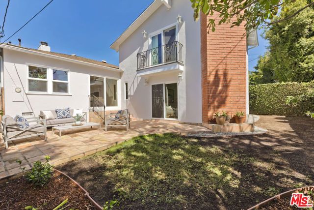 11344 Homedale Street, Los Angeles, CA 90049