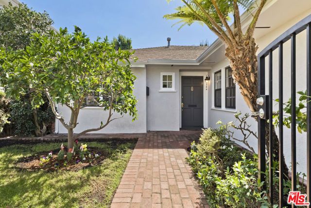 11344 Homedale Street, Los Angeles, CA 90049
