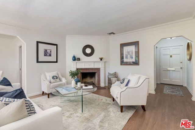 11344 Homedale Street, Los Angeles, CA 90049