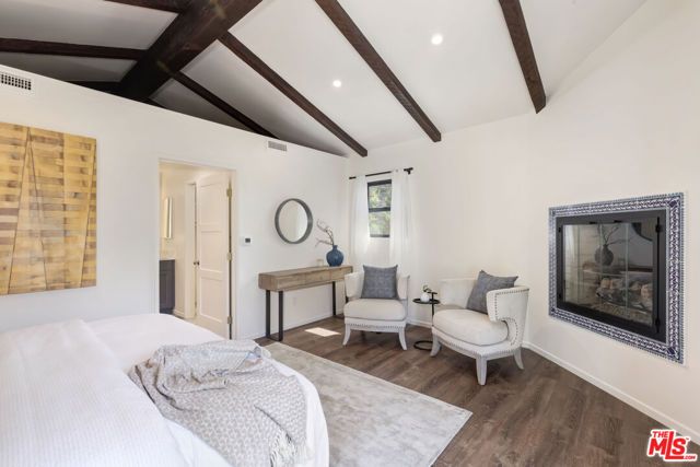 11344 Homedale Street, Los Angeles, CA 90049