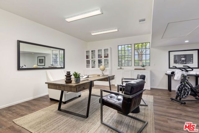 11344 Homedale Street, Los Angeles, CA 90049
