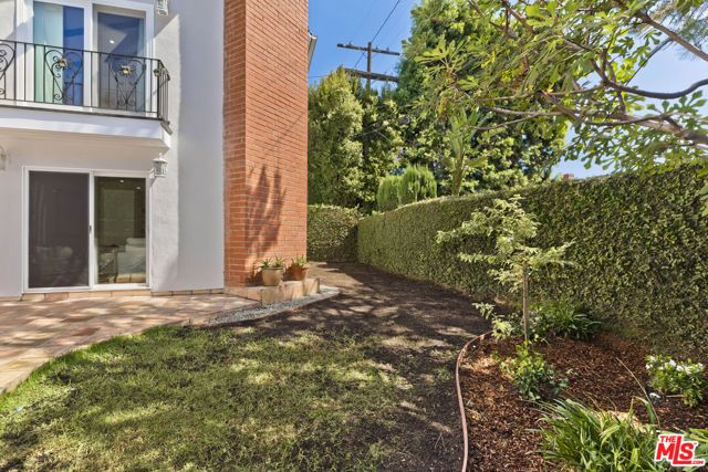 11344 Homedale Street, Los Angeles, CA 90049