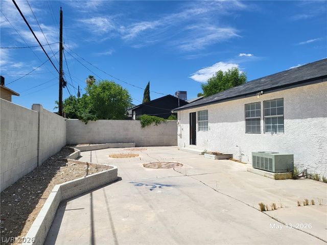 5409 Gipsy Avenue, Las Vegas, NV 89107