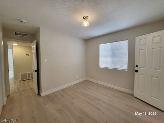 5409 Gipsy Avenue, Las Vegas, NV 89107