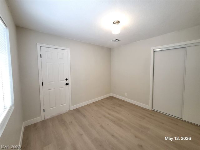5409 Gipsy Avenue, Las Vegas, NV 89107