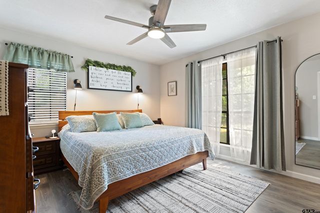 1316 Ridgeview Drive, Tyler, TX 75701
