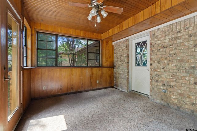 1316 Ridgeview Drive, Tyler, TX 75701