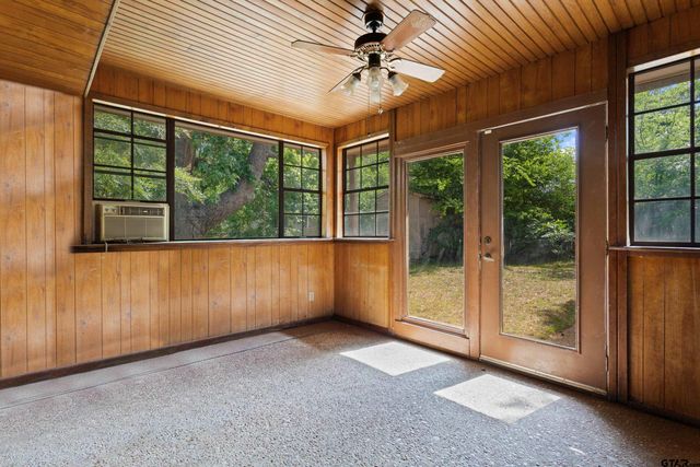 1316 Ridgeview Drive, Tyler, TX 75701