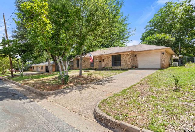 1316 Ridgeview Drive, Tyler, TX 75701