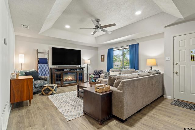 1316 Ridgeview Drive, Tyler, TX 75701