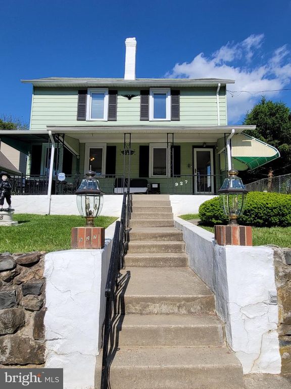 927 MOUNT PLEASANT AVE, Wayne, PA 19087
