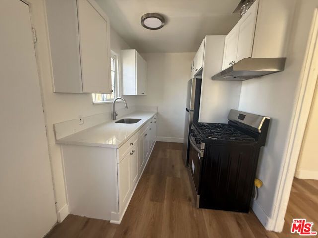 2417 W Vernon Avenue, Los Angeles, CA 90008