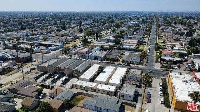 2417 W Vernon Avenue, Los Angeles, CA 90008