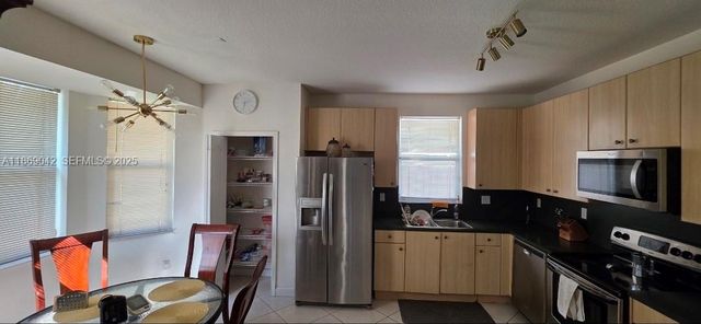 16448 SW 67th Terrace, Miami, FL 33193
