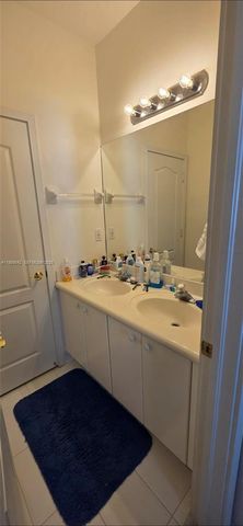 16448 SW 67th Terrace, Miami, FL 33193