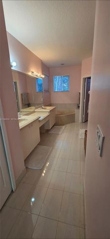 16448 SW 67th Terrace, Miami, FL 33193