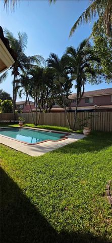 16448 SW 67th Terrace, Miami, FL 33193