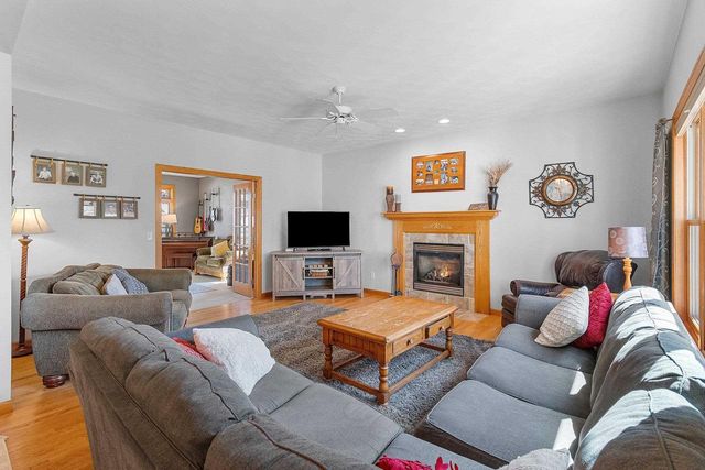 88 BELLEVUE PLACE, Appleton, WI 54913