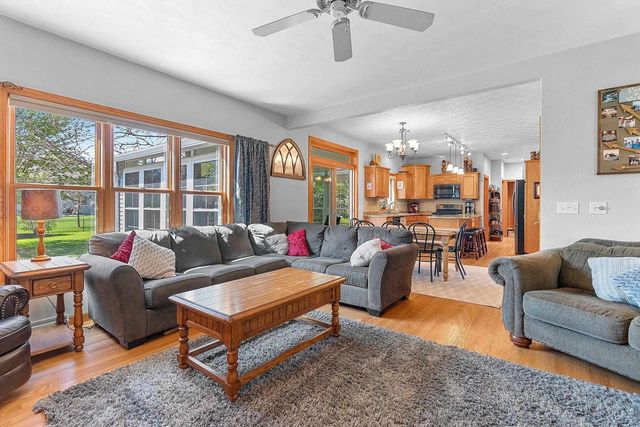 88 BELLEVUE PLACE, Appleton, WI 54913
