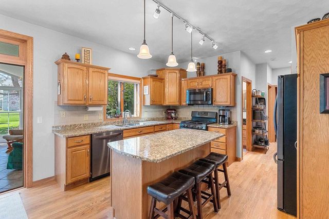 88 BELLEVUE PLACE, Appleton, WI 54913