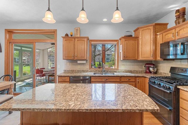 88 BELLEVUE PLACE, Appleton, WI 54913