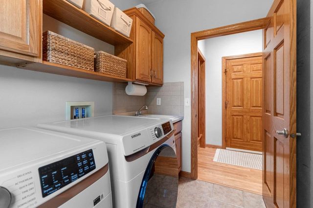 88 BELLEVUE PLACE, Appleton, WI 54913