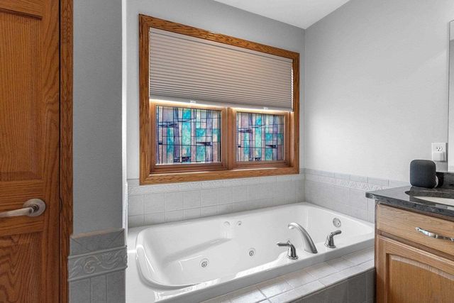88 BELLEVUE PLACE, Appleton, WI 54913