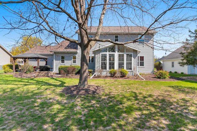 88 BELLEVUE PLACE, Appleton, WI 54913