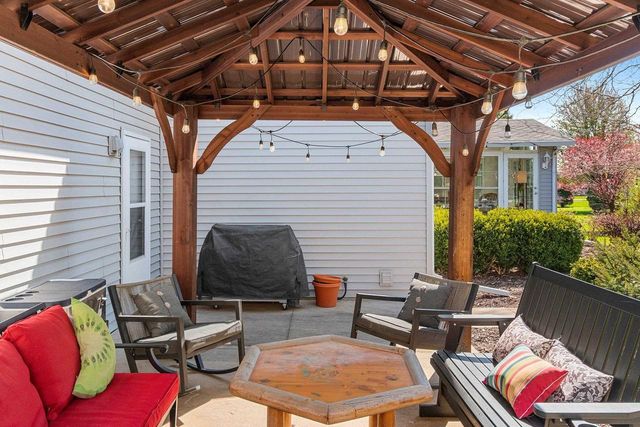 88 BELLEVUE PLACE, Appleton, WI 54913