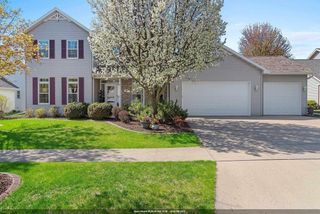 88 BELLEVUE PLACE, Appleton, WI 54913