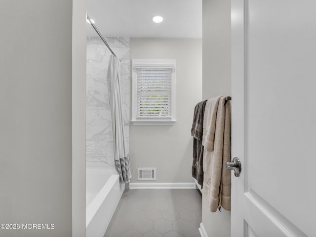 450 Church Street, Belford, NJ 07718