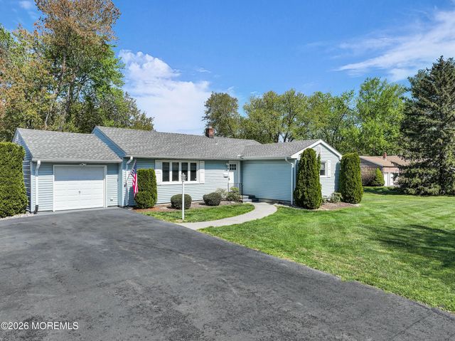 450 Church Street, Belford, NJ 07718