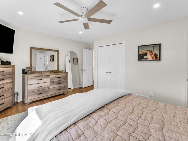 450 Church Street, Belford, NJ 07718
