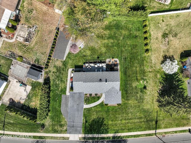 450 Church Street, Belford, NJ 07718