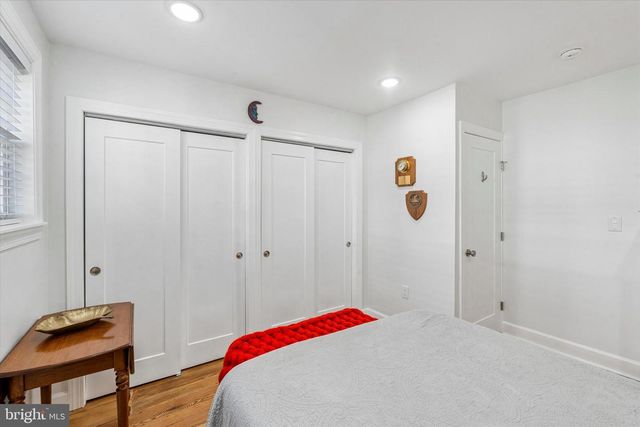 2047 WAVERLY ST, Philadelphia, PA 19146