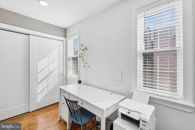 2047 WAVERLY ST, Philadelphia, PA 19146