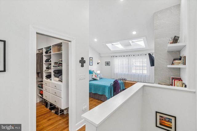 2047 WAVERLY ST, Philadelphia, PA 19146