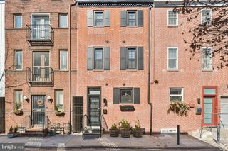 2047 WAVERLY ST, Philadelphia, PA 19146