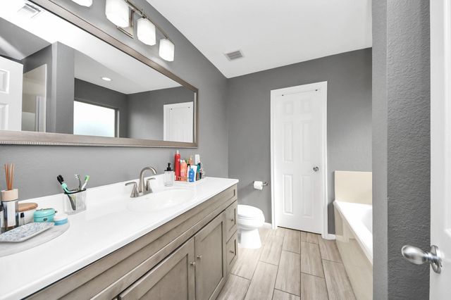 13915 Prosperity Ridge Drive, Houston, TX 77048