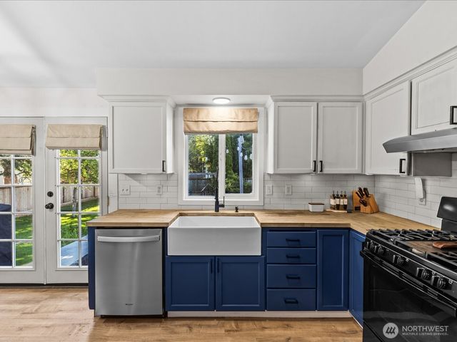 5618 103rd Street NE, Marysville, WA 98270