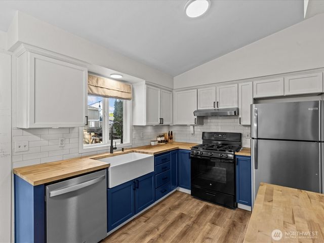 5618 103rd Street NE, Marysville, WA 98270