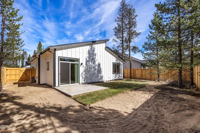 16644 Neil Lane Lot 18, La Pine, OR 97739